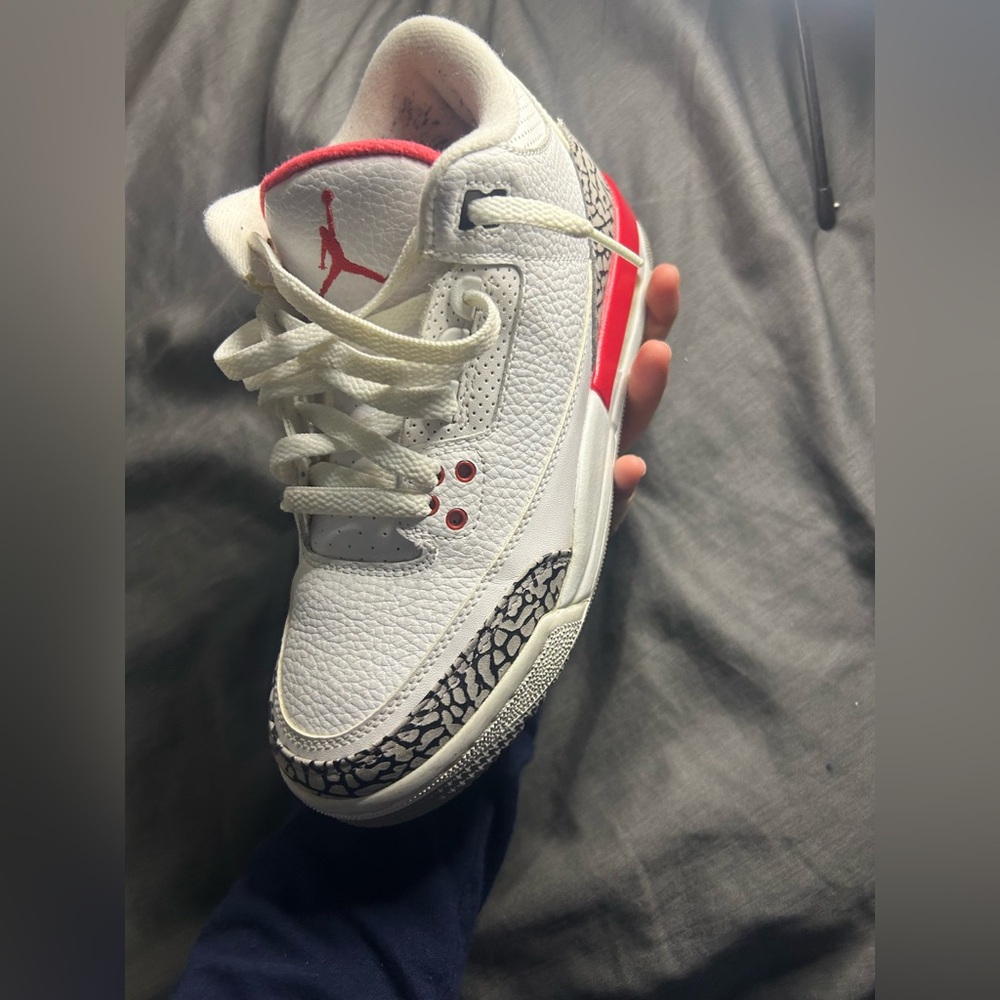Air jordan 3’s Hall of Fame 3’s size 5y fits 6/6.5 and 5m